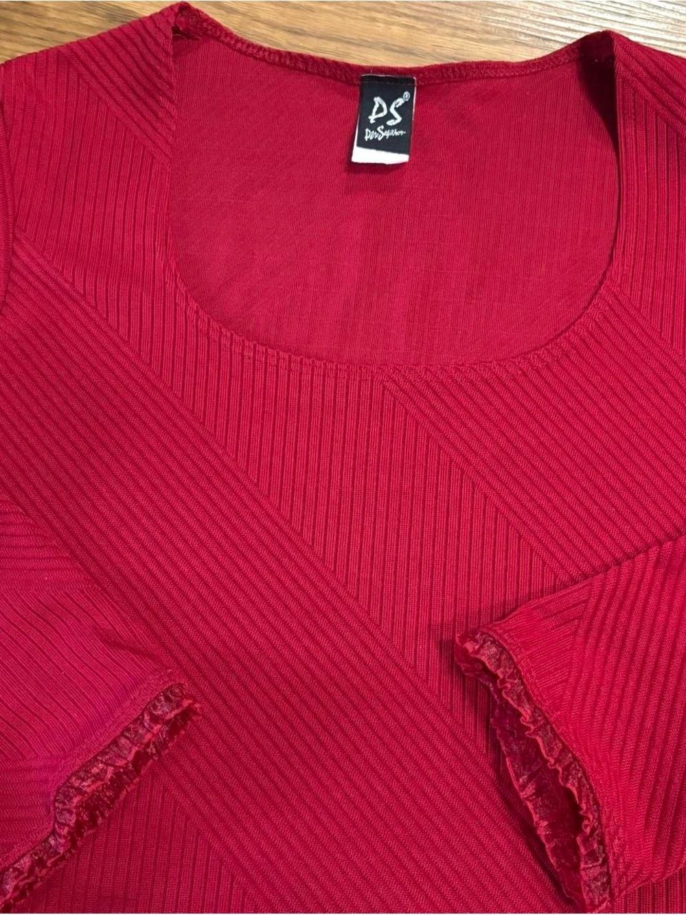 Y2K Red Ribbed Scoop Neck Top - Picture 2 of 4